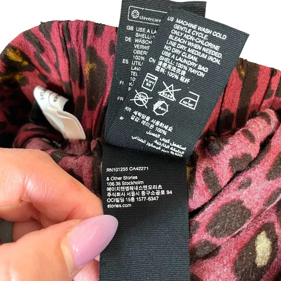 & Other Stories Shorts Leopard Cheetah Print Drawstring Pull-On Maroon Size US 6 - Picture 10 of 10